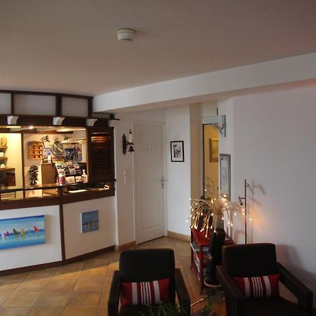 Hotel Les Almadies - Coeur De Ville แซ็งฌองเดอลูซ ภายนอก รูปภาพ