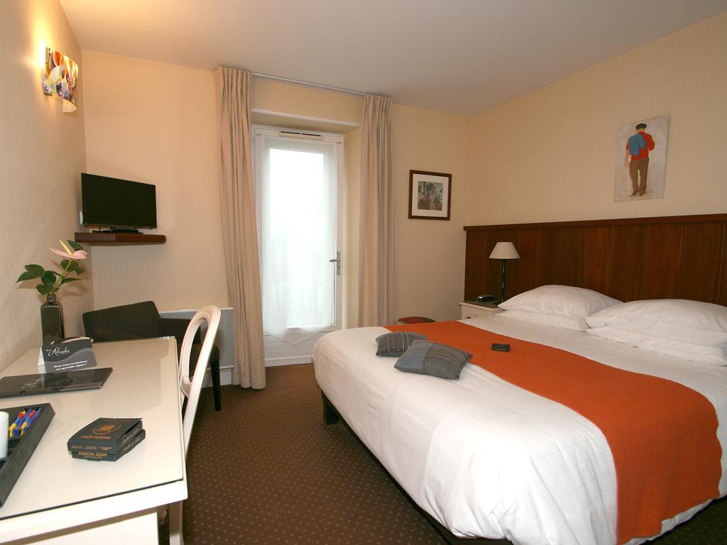 Hotel Les Almadies - Coeur De Ville แซ็งฌองเดอลูซ ห้อง รูปภาพ